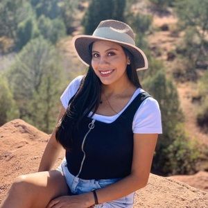 Meet your Posher, Veronica